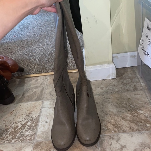 Women’s Rue21 High Heel Boots - Picture 1 of 6